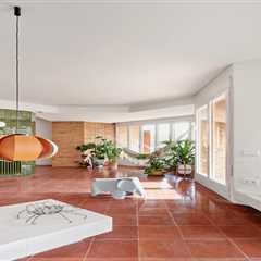 This ’70s Barcelona Home Was Reimagined Like a Game of Tangram