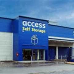 Singapore wealth fund targets £1bn takeover of UK self-storage chain