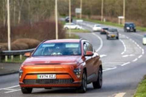 New car sales hit 20-year high as electric vehicle share shrinks