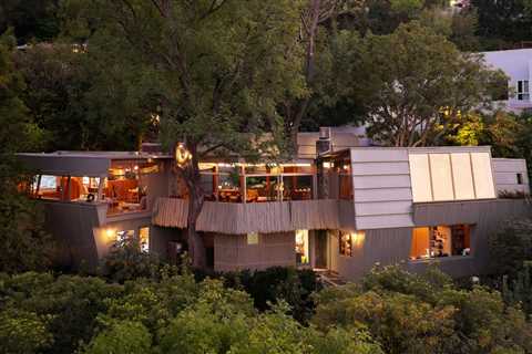 Rudolph Schindler’s Kallis House Just Hit the Market in L.A. for $7M
