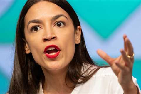 AOC Blew $19K in Campaign Cash on ‘Leadership Training’ From Shrink Who Specializes in Alternative Medicine