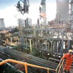 Ineos losses widen to $593m as Ratcliffe halts dividend amid energy turmoil