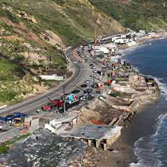 The Divisive Plan to Build Luxury Prefabs on Burned Coastal Malibu Lots