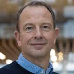 John Lewis chairman’s pay climbs 21% to £1.2m as 3,300 roles disappear across the partnership