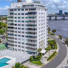 There’s a Hidden Bedroom in This Rebuilt Florida Apartment Seeking $475K