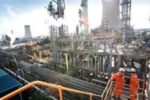 Ineos losses widen to $593m as Ratcliffe halts dividend amid energy turmoil