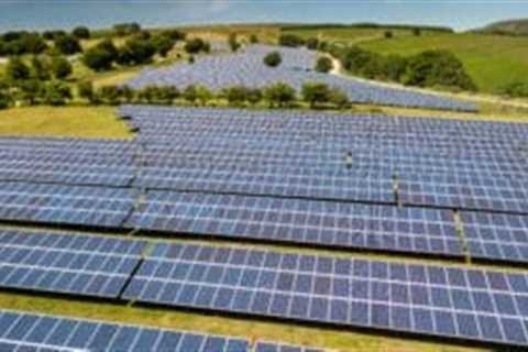 Britain smashes solar records as ministers greenlight country’s largest solar farm