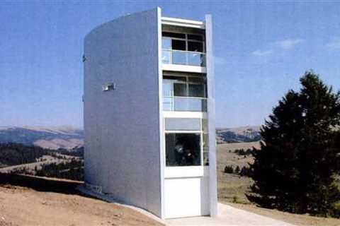 From the Archive: For $145K, Architect William Massie Built a Curvy Concrete Home From the Ground Up