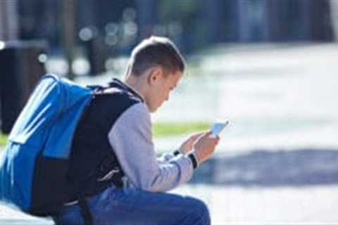 SafetyMode warns MPs of ‘false choice’ on child smartphone safety as global pressure mounts