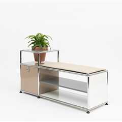 Why Are These Sleek Shelving Systems From the ’60s Suddenly Everywhere?