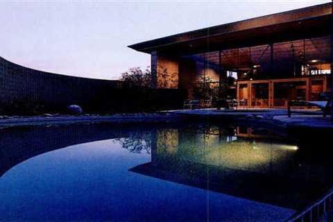 From the Archive: With Rammed Earth Walls and Flagstone Flooring, This Desert Home Matched Its Site