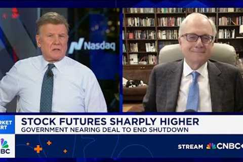 This is a 'buying the dip' market particularly in AI, says Ed Yardeni