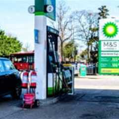 Treasury wobble: Reeves poised to ditch autumn budget fuel duty hike as fairfueluk pressure tells