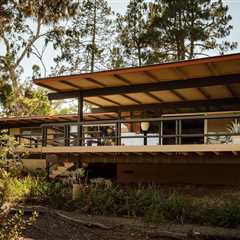 You Can Live Like It’s 1959 in This Midcentury Time Capsule Asking $1.9M