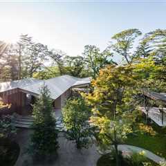 Kengo Kuma’s Roof/Birds Compound Lands on the Market in Japan for $10M