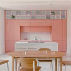 Grid Patterns—and Punchy Colors—Reorganize This 1930s Rome Flat