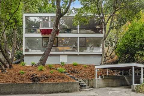 The Bay Area Home of a Famed Experimental Physicist Just Hit the Market for $1.4M