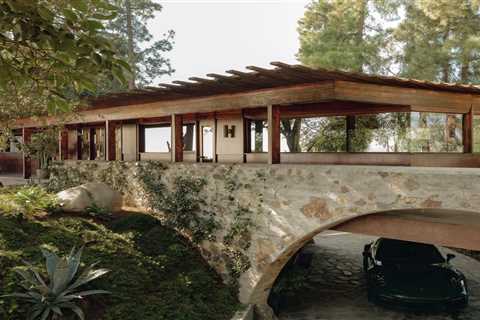 The New Owners of This L.A. Lloyd Wright Want to Party Like Hollywood Used To