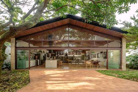 Two Straight-Forward Changes Make This Family Home in Brazil Exceptionally Airy