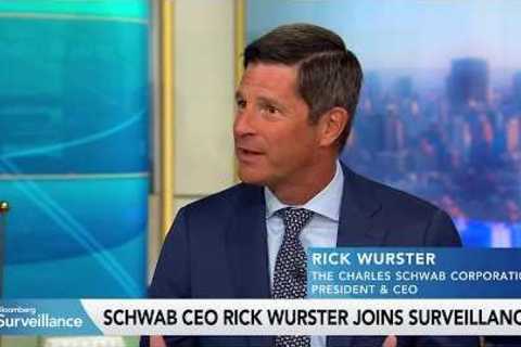 Schwab CEO on AI Strategy, Investing Trends, and ‘Charlie’